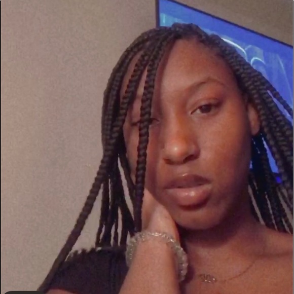 Meet your Posher, Zaajha - Picture 1 of 1